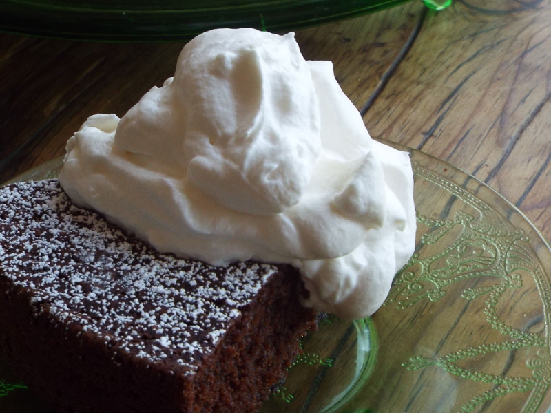 Mocha Gingerbread Cake