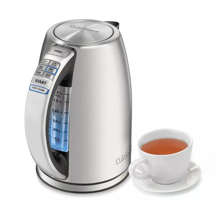 Cuisinart cordless electric kettle in stainless steel